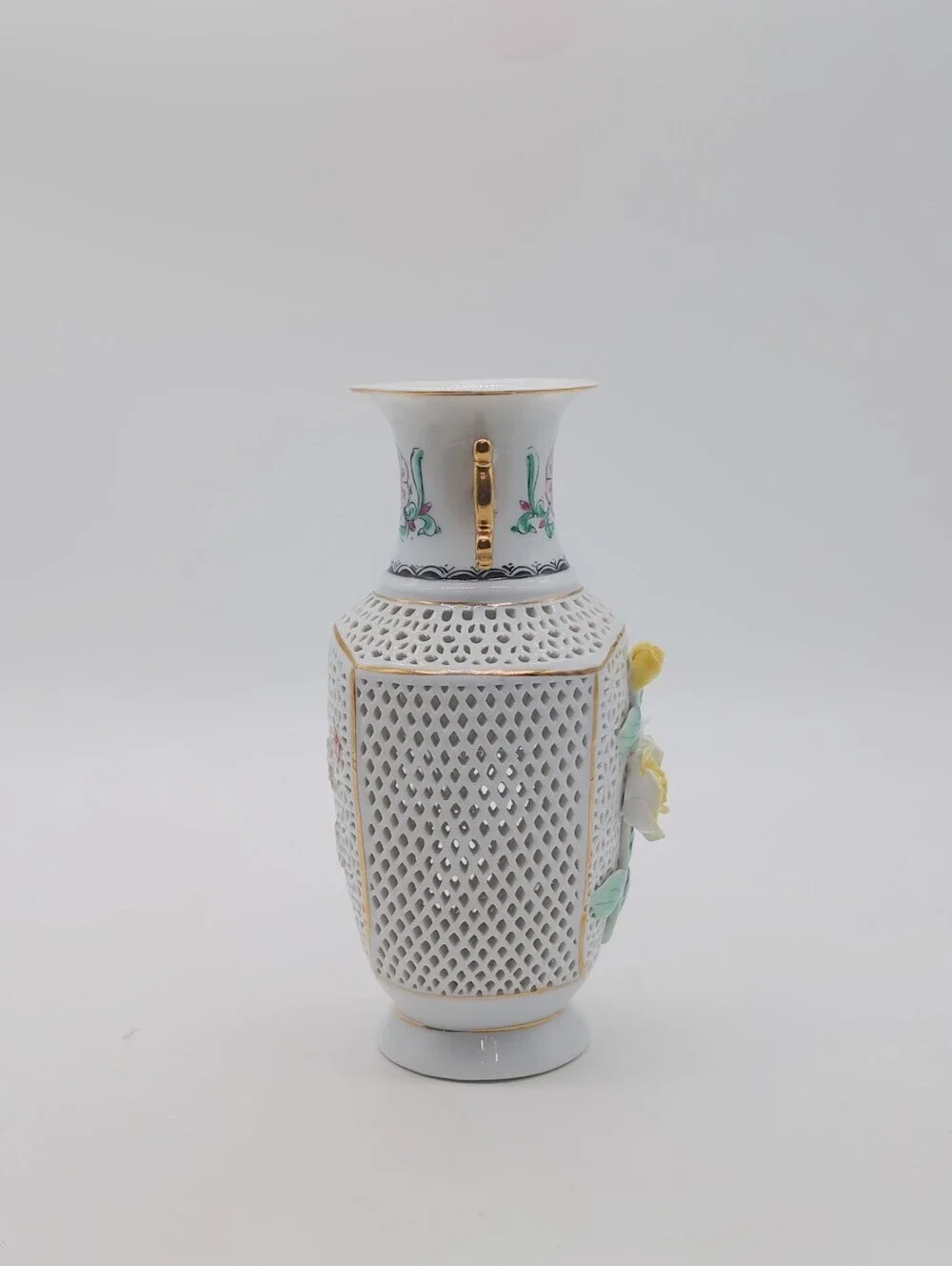 Vintage Chinese White Porcelain Floral Lattice Vase with Gold Handles 8x4 Inches